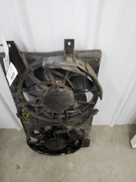 Radiator Fan Motor Fan Assembly Sedan Fits 01-06 SEBRING 196228