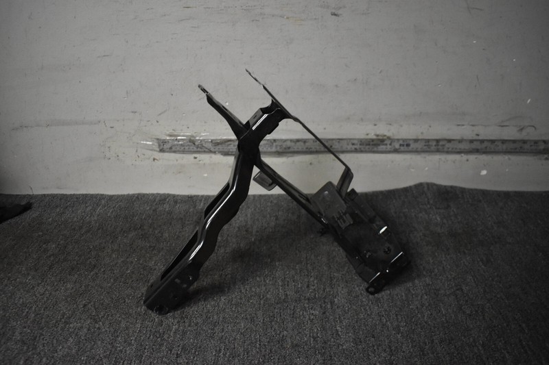 2019-2023 BMW M40I FRONT RIGHT SIDE VERTICAL SUPPORT FACTORY OEM