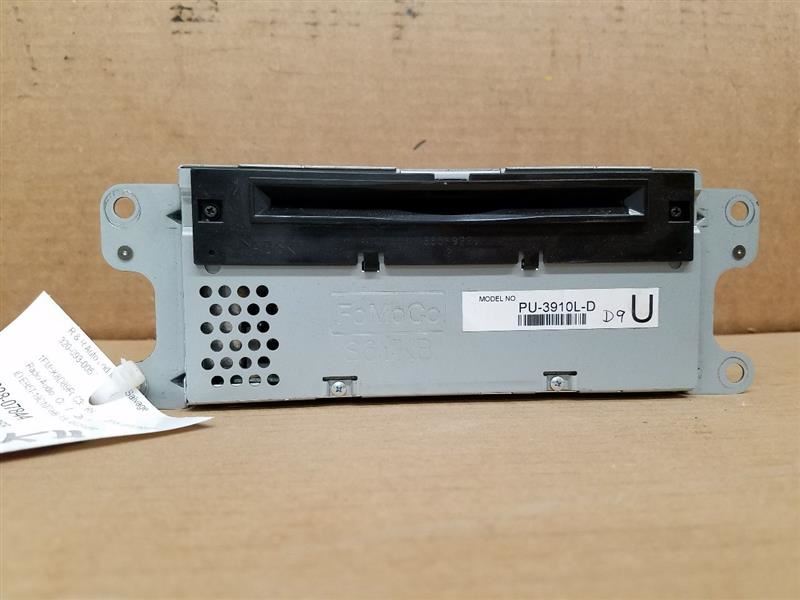 Audio Equipment Radio Receiver AM-FM-CD-MP3 Fits 15 EXPLORER 255612