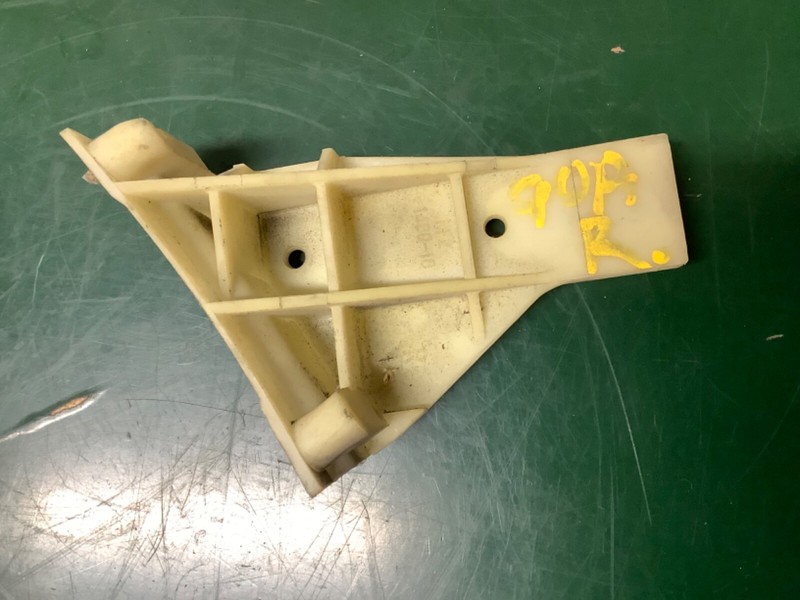 90-93 Accord Slide Right Front Bumper Corner Slider Bracket Retainer Support OE