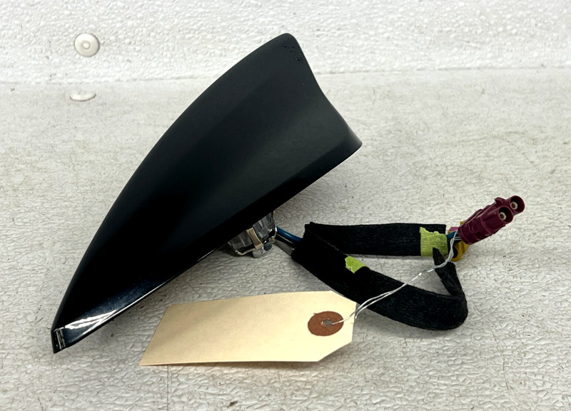 ⭐2014-2018 CADILLAC CTS REAR ROOF SHARK FIN ANTENNA MODULE ASSEMBLY OEM LOT2583