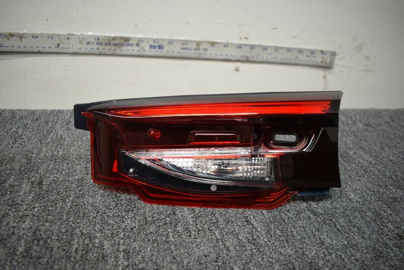 2016-2019 MAZDA CX-9 RIGHT SIDE TRUNK TAIL LIGHT FACTORY OEM