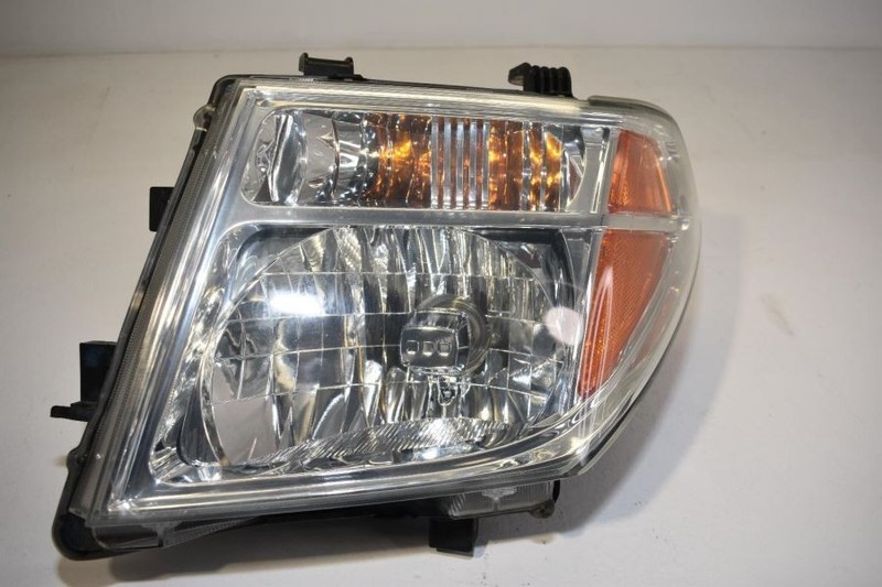 2005-08 NISSAN FRONTIER 4.0L AT LEFT HEADLAMP, HEADLIGHT OEM