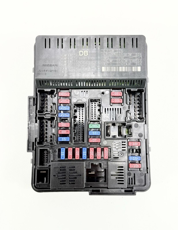 2013-2016 Nissan Pathfinder Fuse Box Relay Control Module OEM 284B7-3JA0B