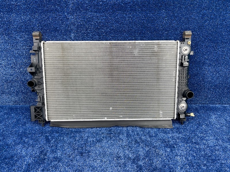 2016–2019 Buick Cascada Engine Radiator OEM 39074654