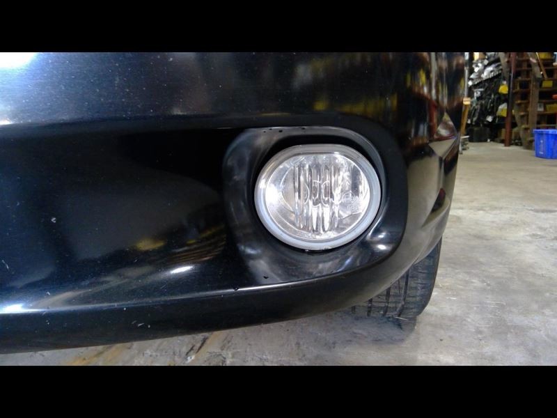 Driver Corner/Park Light Fog-driving Bumper Mounted Fits 03-08 VIBE 1456788