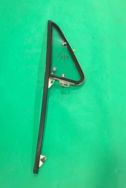 92 DODGE RAM D150 PASSENGER RIGHT FRONT VENT GLASS OEM 3535-5