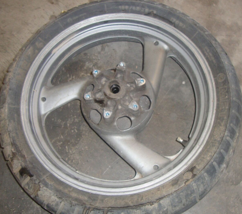 1992 1993 Yamaha FZR600 FZR 600 R FZR600R 160/60-18 Rear Back Rim Wheel Tire 18"