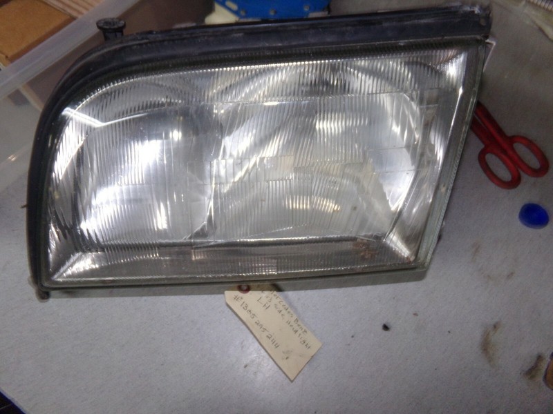 1995 Mercedes Benz LH Driver's side Headlight 1305295244 *FREE SHIPPING*