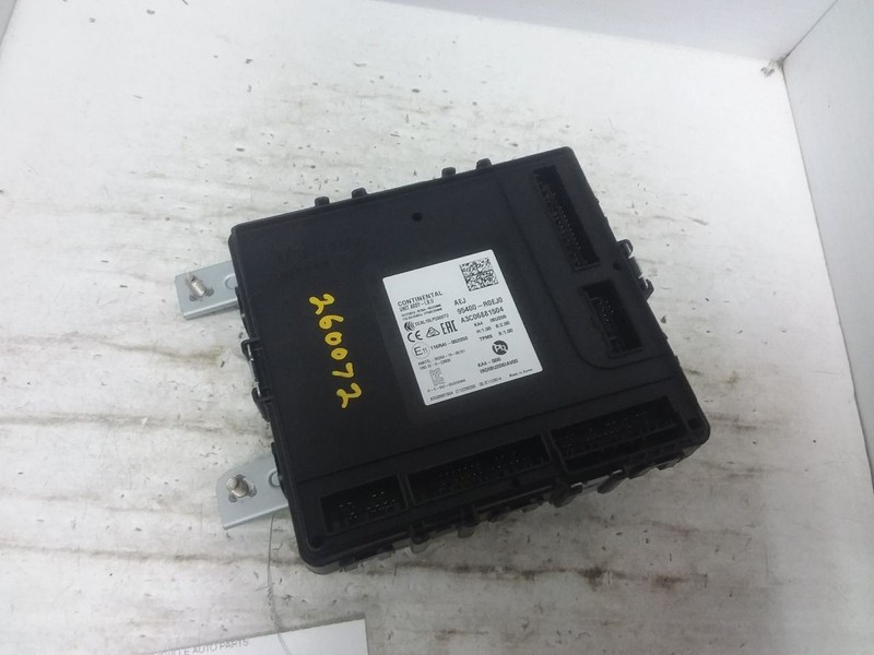 Body Control Module BCM Right Hand Dash US Market Fits 22 CARNIVAL 95400-R0EJ0