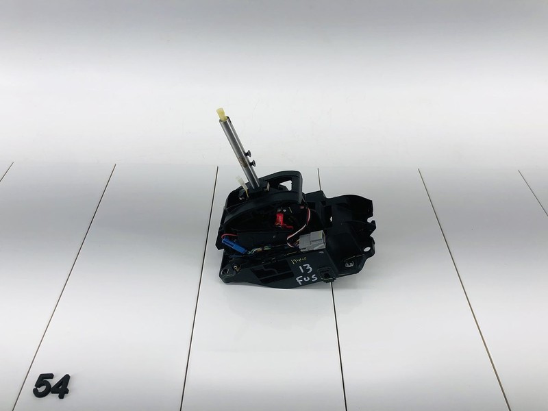 13-16 FORD FUSION SE AUTOMATIC TRANSMISSION SHFITER BODY SELECTOR OEM