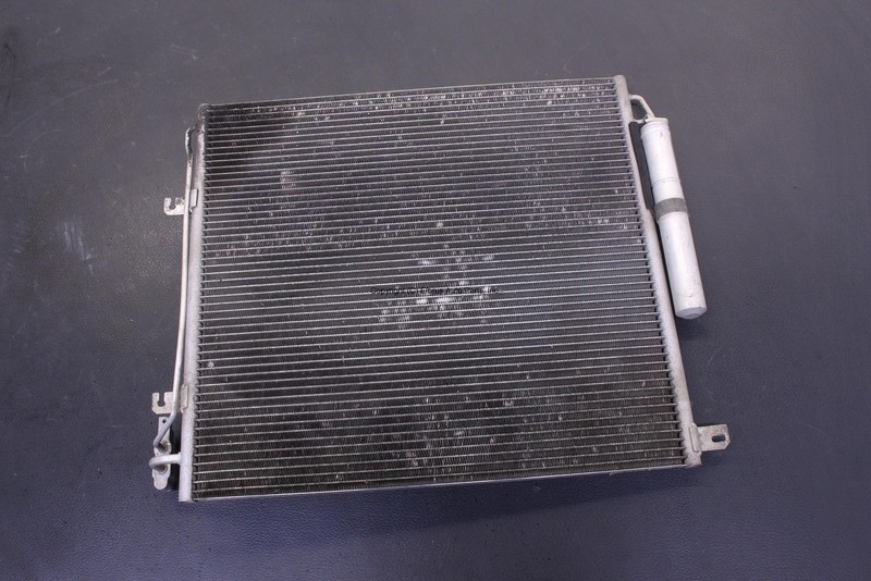 LAND ROVER LR3 05 06 07 08 09 A/C AIR CONDITIONING COOLING CONDENSER OEM