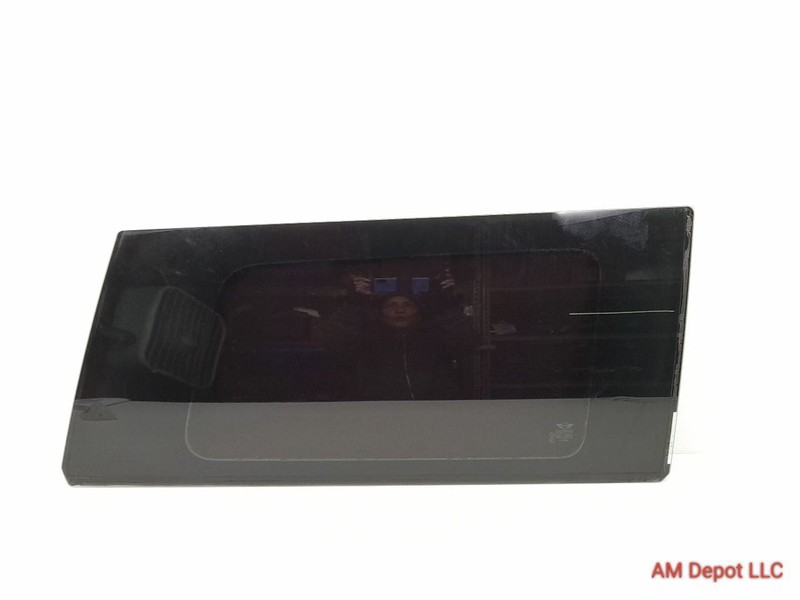 2012 Mini Cooper S R55 Clubman Right Passenger Side Quarter Panel Window Glass