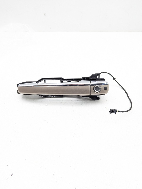 2000-2003 Mercedes E320 Sedan Front Left Side Exterior Door Handle paint 693