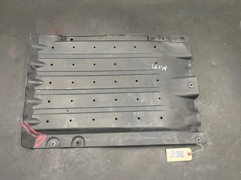 Rear Left Floor Under Cover Shield 2018 Kia Sportage 84137-D3000 2017 2019 X