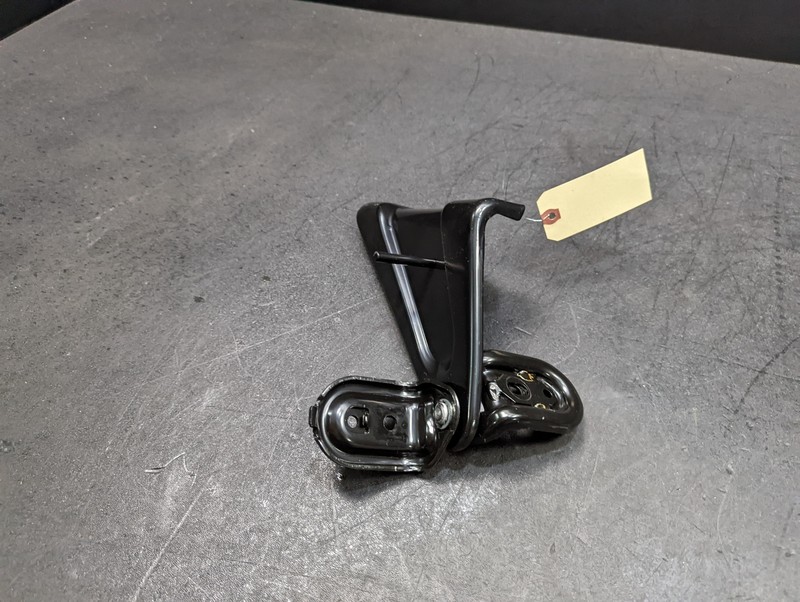 Rear Seat Center Support Bracket 2022 Mitsubishi Outlander Sport 2018 2019- 2021