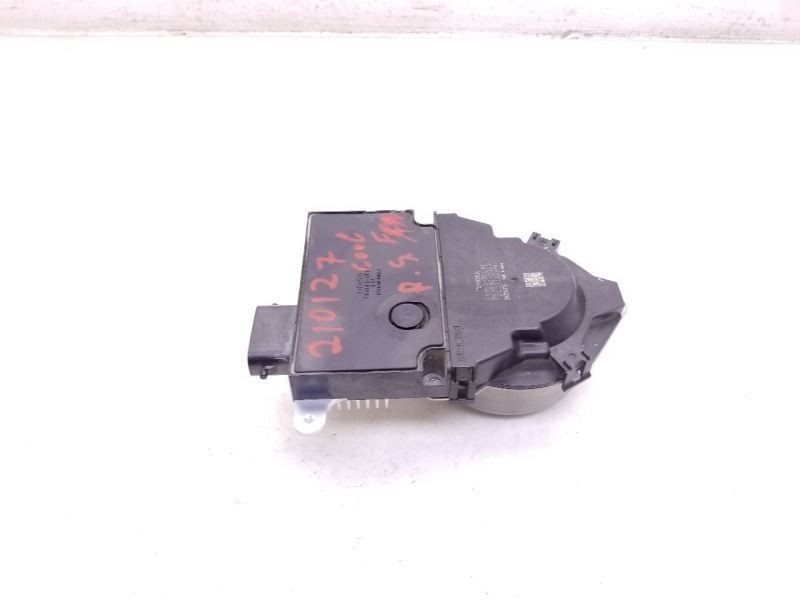 Radiator Fan Passenger Right Motor Only Fits 16-20 MIRAI