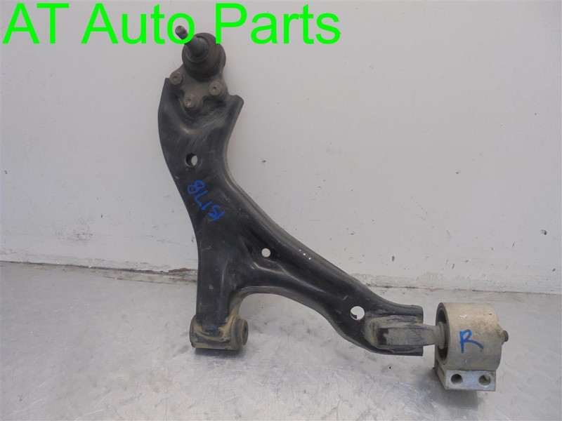 04 05 SATURN VUE FRONT RIGHT LOWER CONTROL ARM OEM 15266528