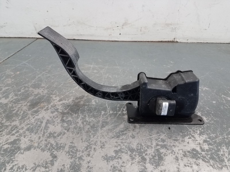 #2999 J5- 2018 16 17 18 Polaris RZR XP 1000 Throttle Pedal