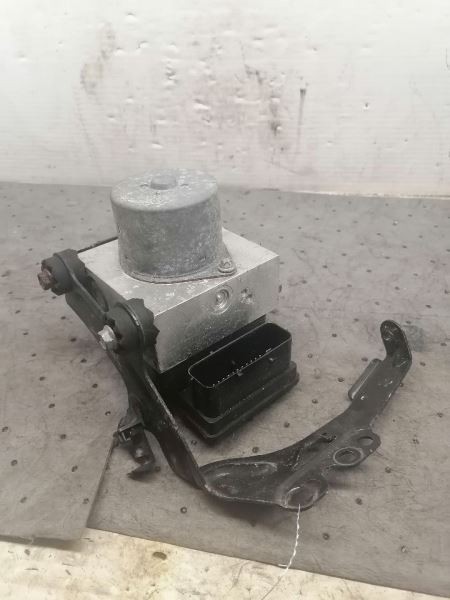 ABS Pump With Module S Model FWD Fits 13-15 COUNTRYMAN 753190