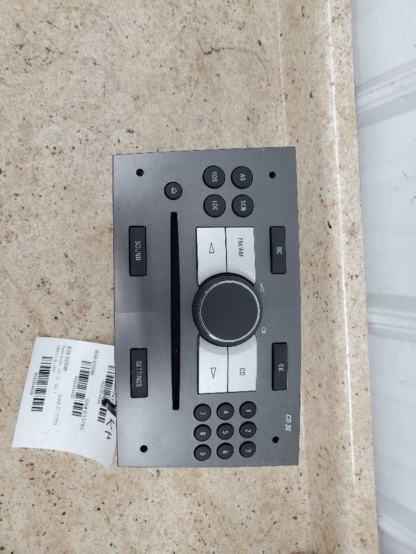 Audio Equipment Radio Opt Ura Fits 08-09 ASTRA 304439
