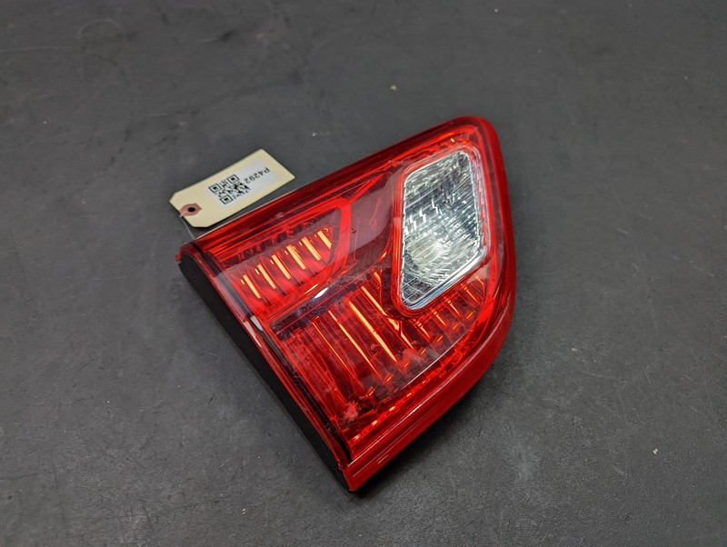 Rear Left Inner Tail Light Lamp 2017 Nissan Pathfinder 26545-9PF0A 2016 - 2020