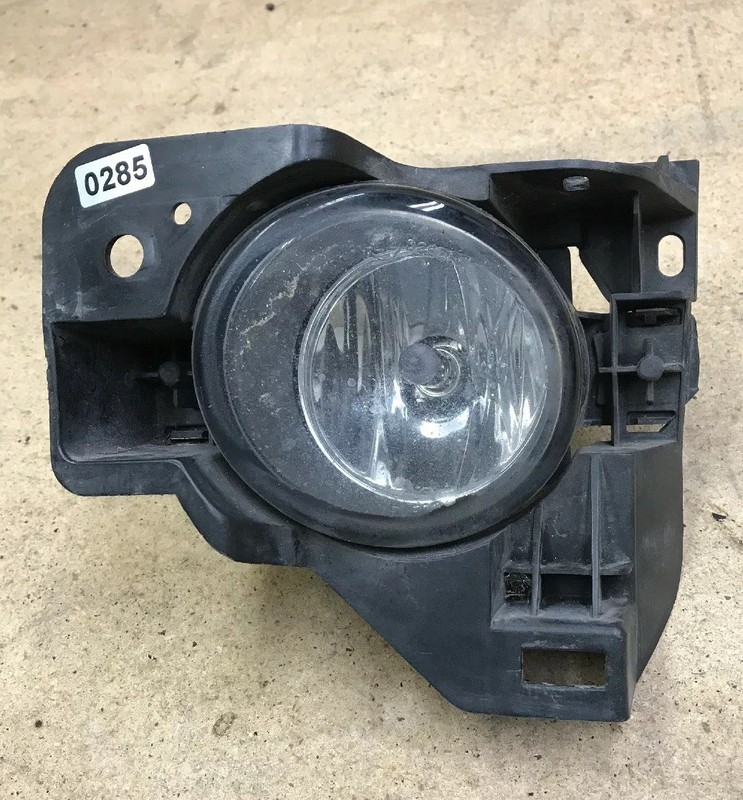 2009 - 2011 NISSAN MAXIMA Front Bumper DRIVER LH FOG LIGHT W/ BRACKET OEM*