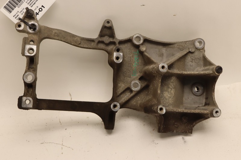 2018-23 FREIGHTLINER CASCADIA 126 DETROIT DD15 ALTERNATOR A/C BRACKET MOUNT OEM