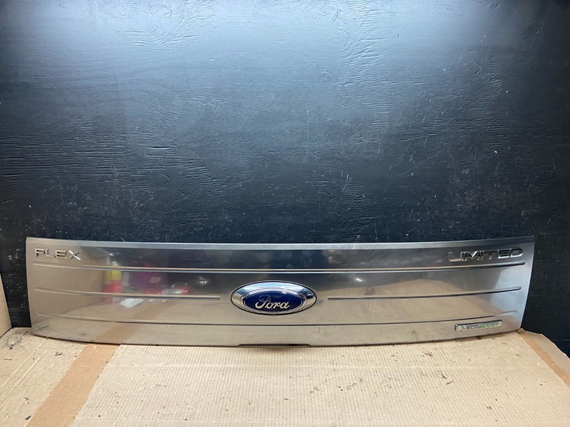 2009-2012 Ford Flex Trunk Lid Hatch Molding Trim Panel W/Camera H6620 PS