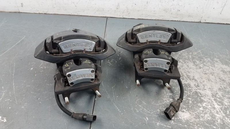 2006 Bentley Continental Flying Spur Brake Caliper Set #2209 Y4