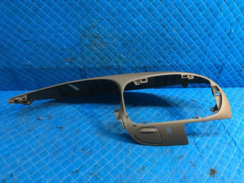 98-02 Ford EXPEDITION Upper DASH PAD Dashboard Panel Bezel Trim Brown