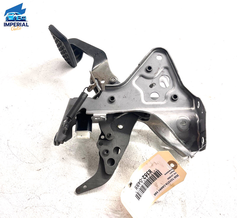 Toyota Camry XSE SE XLE LE 2018-2021 2.5L Brake Stop Pedal Support Assembly OEM
