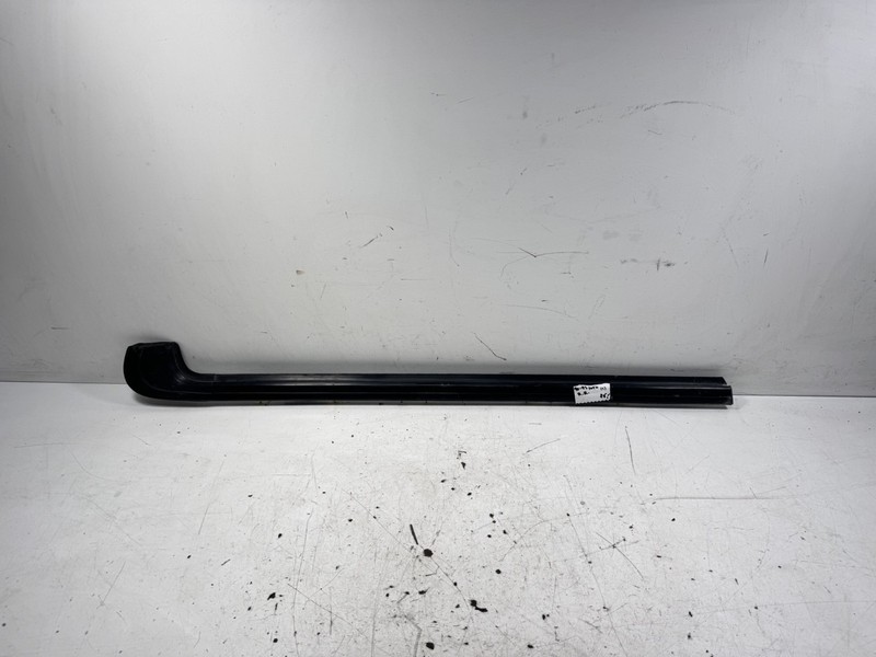 90-93 Acura Integra 4DR Right Rear Door Belt Molding Black OEM