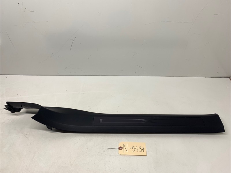 16-20 TESLA MODEL X DOOR SILL COVER SCUFF PLATE PASSENGER FRONT 1035987-00G 5431