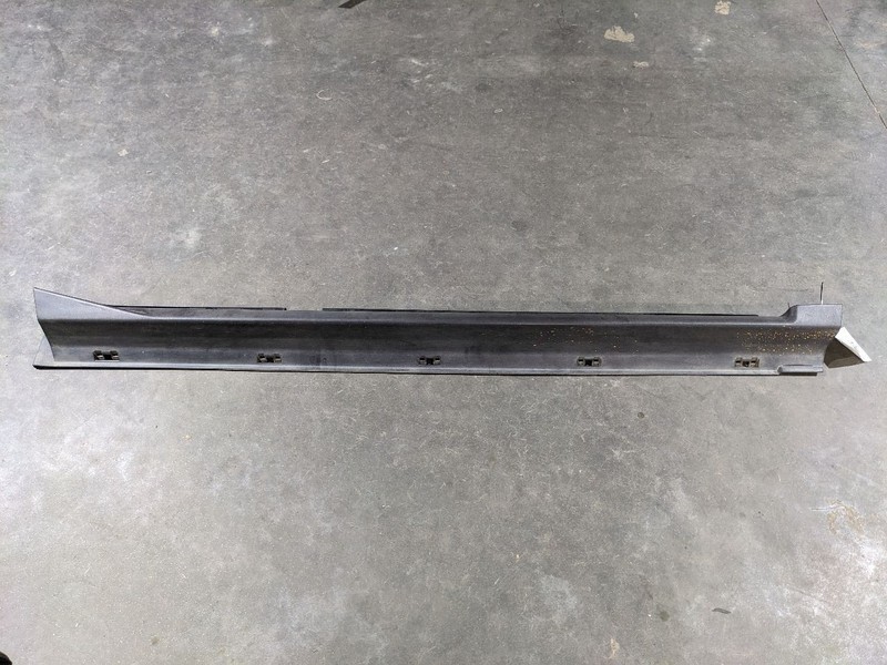 Hummer H3 Passenger Right Side Rocker Panel Side Skirt Molding Black Fit 1149728