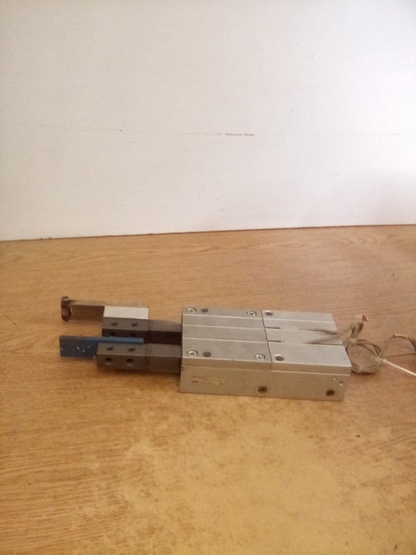 SMC MIW32TN-32D2 Slide Cylinder
