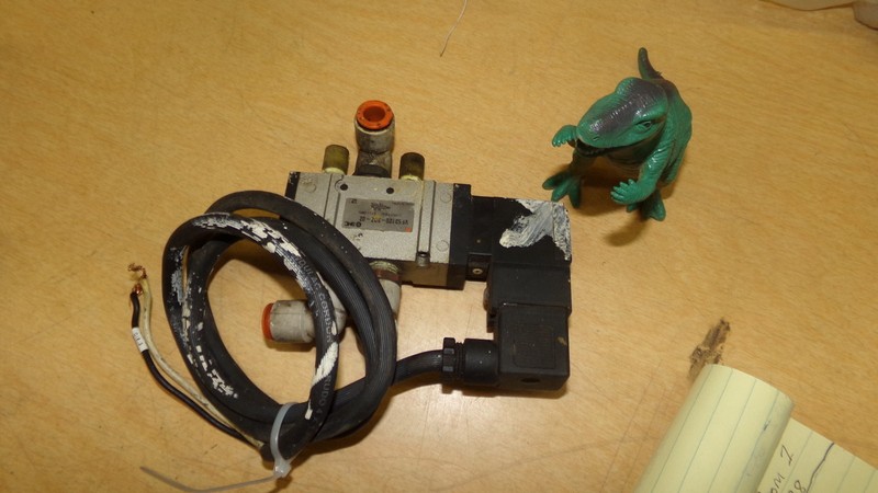 SMC VFS2120-3DZ-02 Solenoid Valve Assembly *FREE SHIPPING*