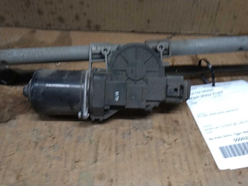2015 Chevrolet Colorado Wiper Motor OEM Black 157k Miles - Fast Shipping