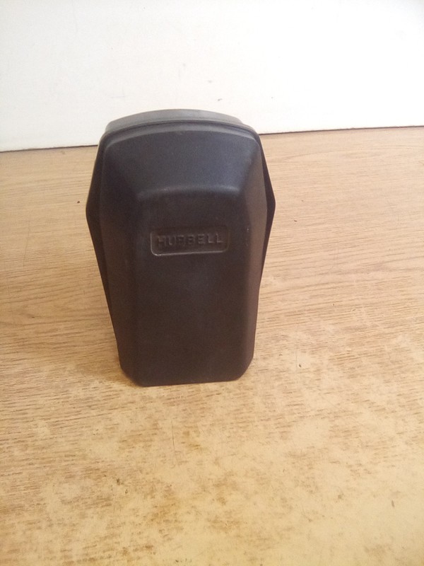 Hubbell HBL9432C 4 Straight Blade Male Plug Angle Body