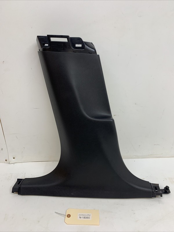 ⚡️TESLA MODEL 3 LH DRIVER B PILLAR LOWER TRIM PANEL BLACK 1086296-90-H 18065 M5