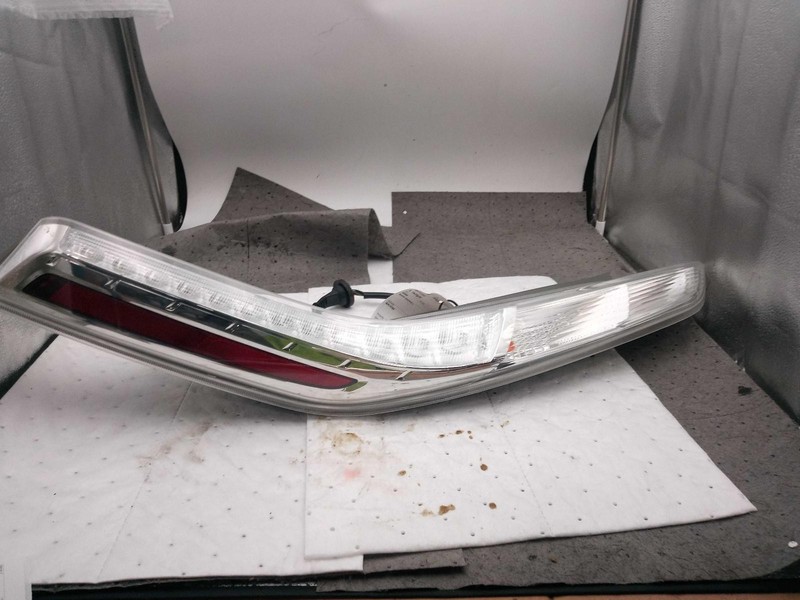 2017 Nissan Leaf Blue Left Tail Light Assembly OEM 521637, 74K Miles