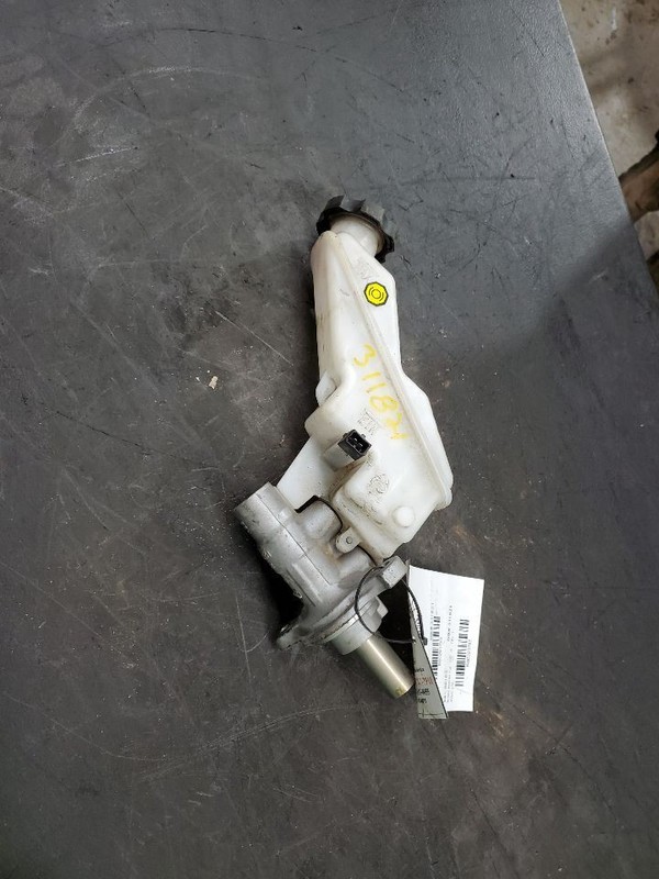 Brake Master Cylinder LWB Fits 13-19 SANTA FE 293793
