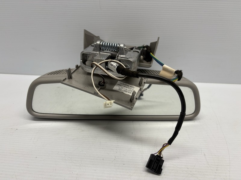 07-09 Mercedes W221 S550 S63 AMG Top Upper Rear View Mirror 2218110007 Oem
