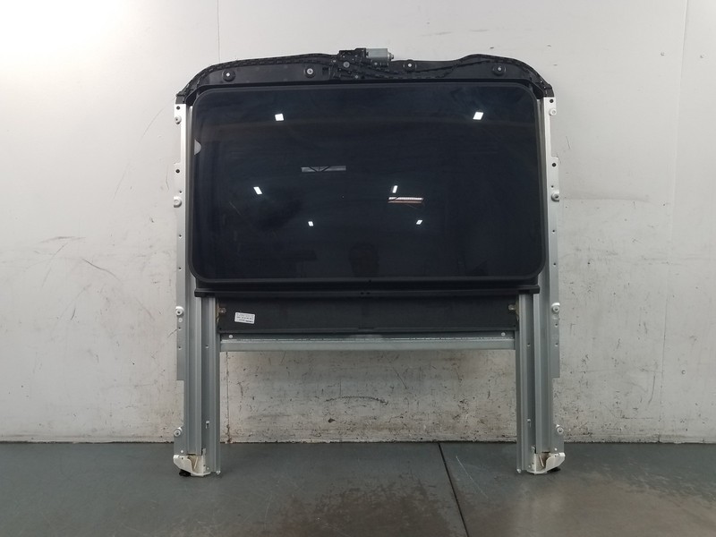 2008 Mercedes Benz AMG C 63 Sunroof Assembly #9566 K2