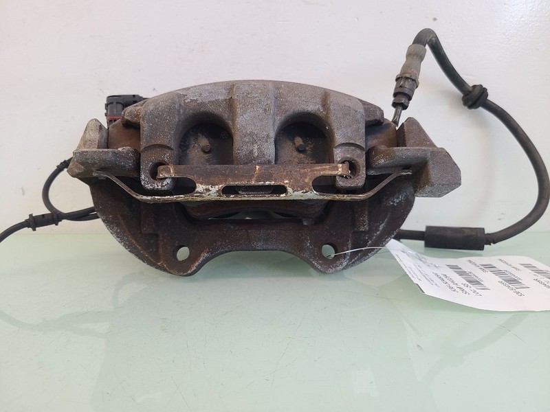 Passenger Caliper 251 Type Front R350 Fits 06-13 MERCEDES R-CLASS 499286