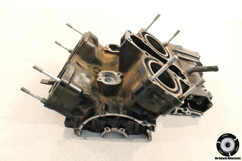 1986 Honda Magna 700 VF700C UPPER ENGINE TOP CRANKCASE CRANK CASE MOTOR BLOCK