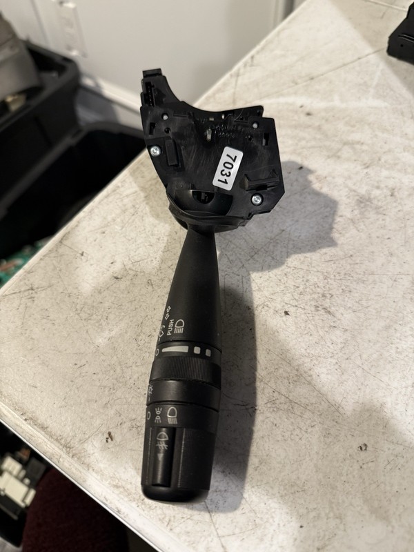 2007-2017 JEEP COMPASS HEADLIGHT TURN SIGNAL CONTROL SWITCH OEM