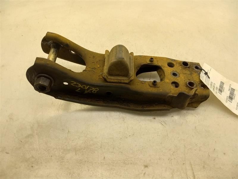 84-88 TOYOTA PICKUP 2.4L RWD AT DRIVER SIDE FRONT LOWER CONTROL ARM ASSEMBLY