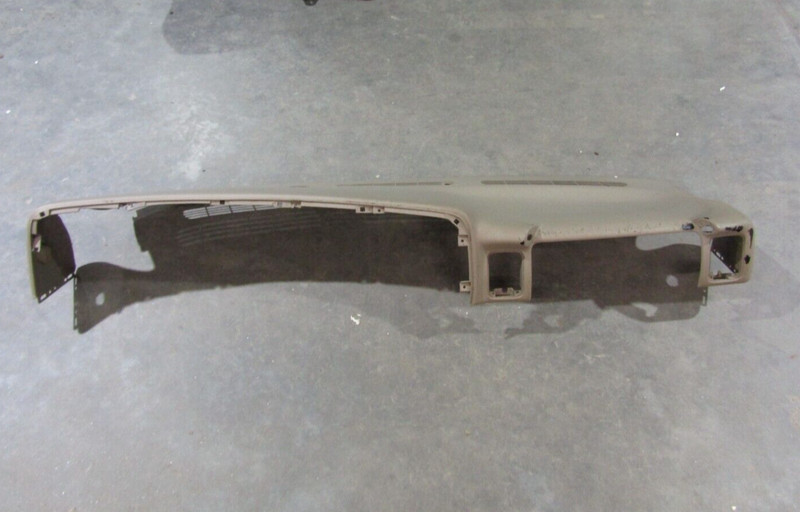 99-06 Silverado Sierra Tahoe Yukon Upper Cap Cover Top Dashboard Pad Oem