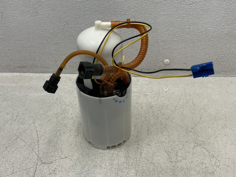 2006-2011 Porsche 911 Gas Tank Fuel Pump Assembly 1471 OEM